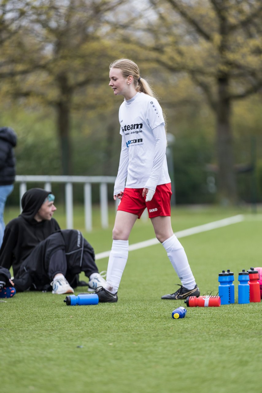 Bild 296 - wBJ SV Wahlstedt - TuS Tensfeld : Ergebnis: 0:0